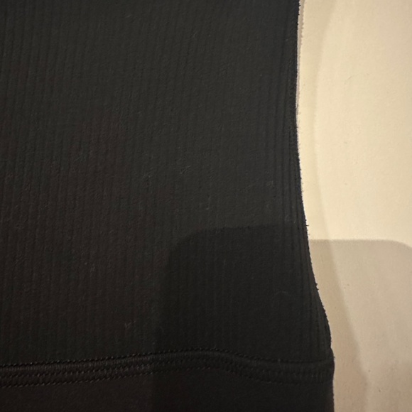 Simple Black LuluLemon Leggings - Picture 3 of 7